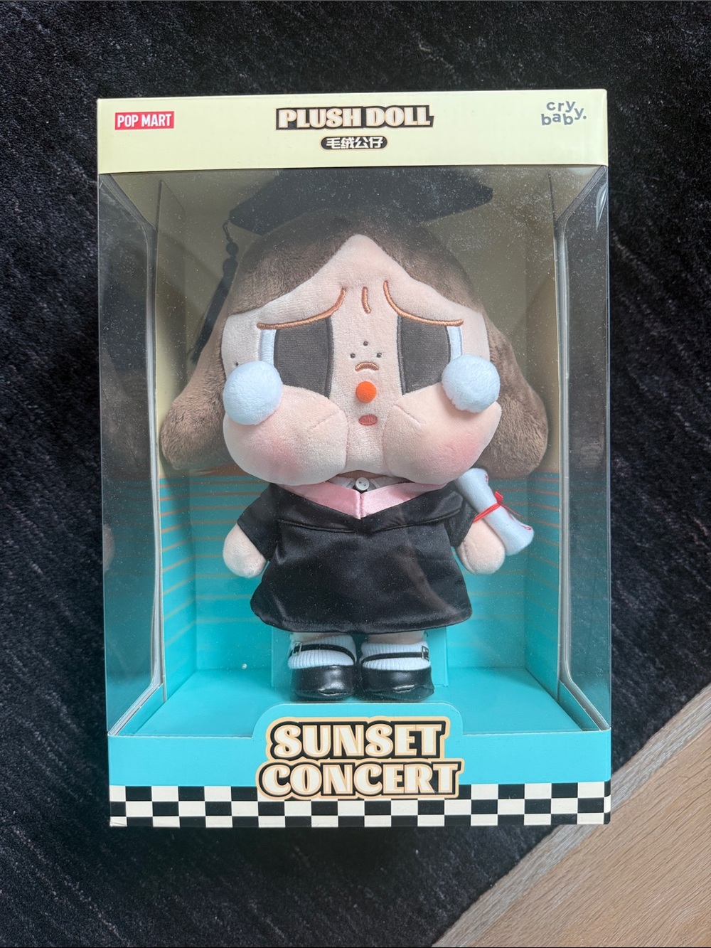 Pop Mart Plush Doll "Sunset Concert" - Graduation CryBaby